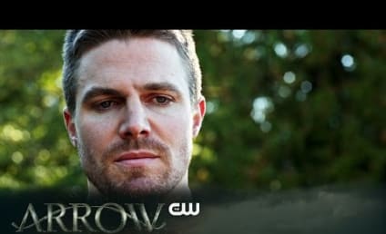 Arrow Promo: Is Felicity Okay?