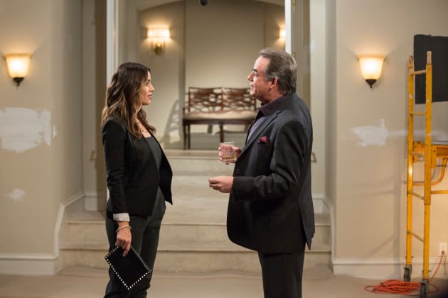 A New Roommate - Devious Maids