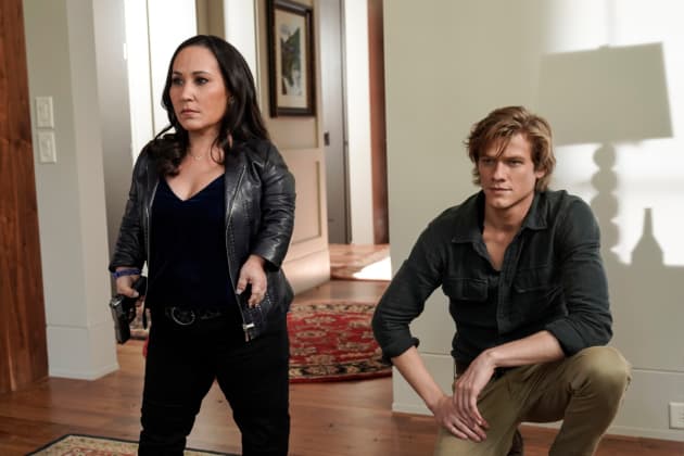 macgyver-helps-matty.jpg