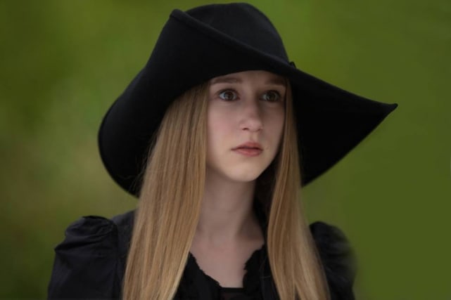 Zoe Benson - American Horror Story