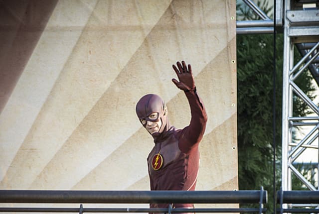 The flash season 2 episode 1 full episode deals free