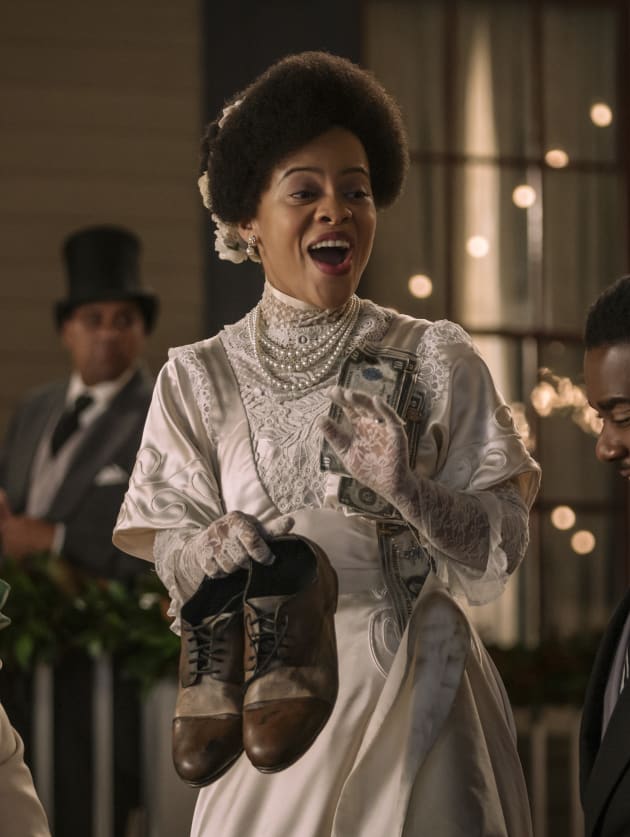 Happy Grace - Interview with the Vampire Season 1 Episode 1