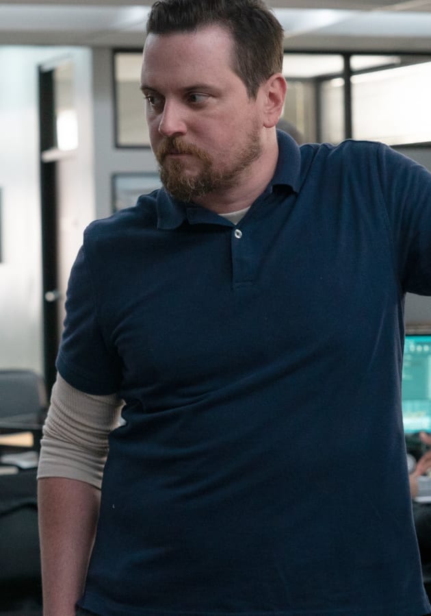 Standing By - neXt Season 1 Episode 2