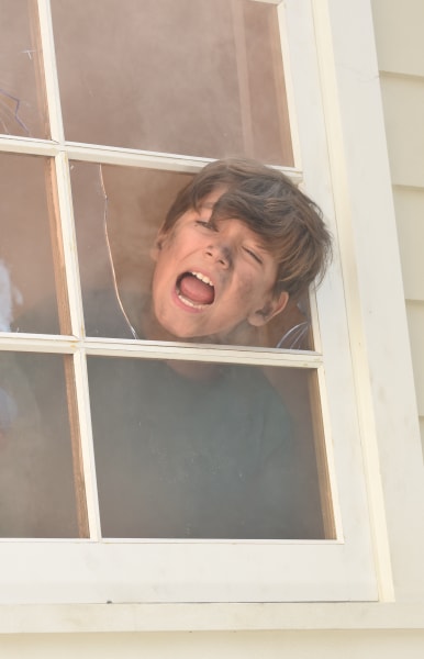 9 1 1 Season 2 Episode 14 Review Broken Tv Fanatic The second season premiered initially on september 23, 2018 on a sunday with under pressure which was followed by 7.1 on september 24. 1 season 2 episode 14 review broken