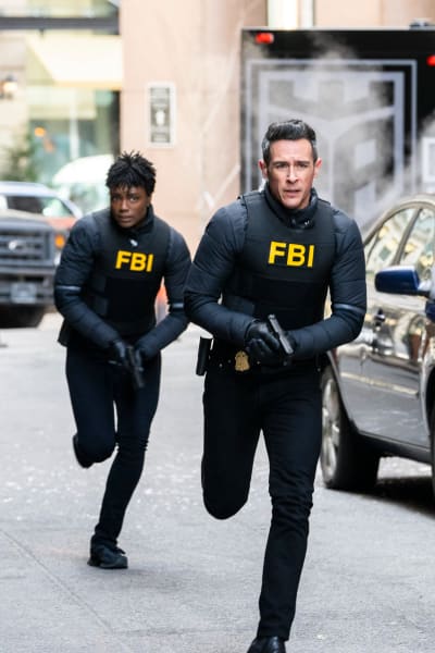 Persiguiendo socios - FBI Temporada 6 Episodio 9