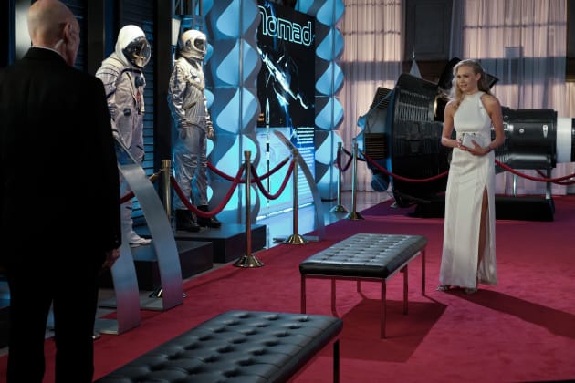 Across Much Time and a Little Space - Star Trek: Picard Season 2 Episode 6