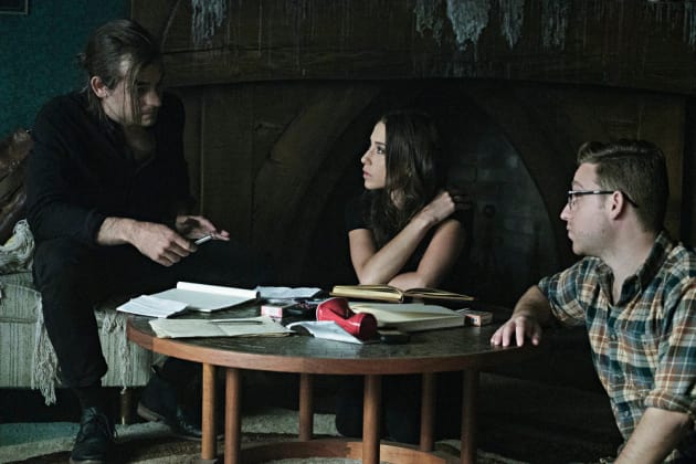 Quentin, Josh, and Julia research the Seven Keys - The Magicians Season 3 Episode 2