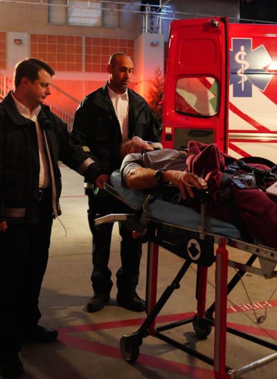 An Emergency - Tall  - Grey's Anatomy Season 16 Episode 10