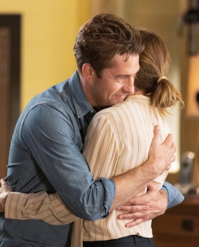 Happy and Hugging-tall - Grey's Anatomy Season 18 Episode 18