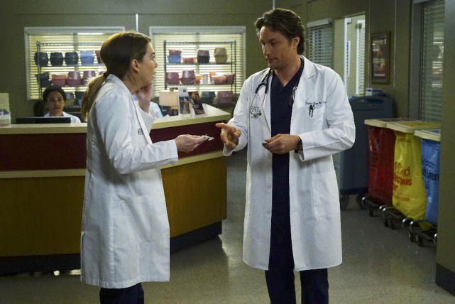 Friendly Debate - Grey's Anatomy Season 13 Episode 23