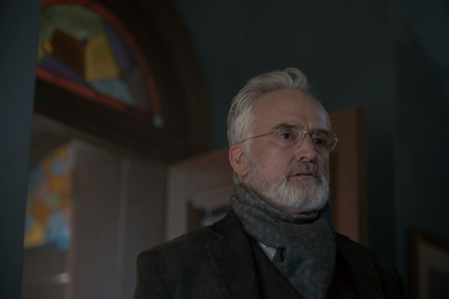 Is Commander Lawrence Scared? - The Handmaid's Tale Season 3 Episode 1