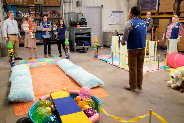 Friendly Competition? - Superstore Season 5 Episode 18