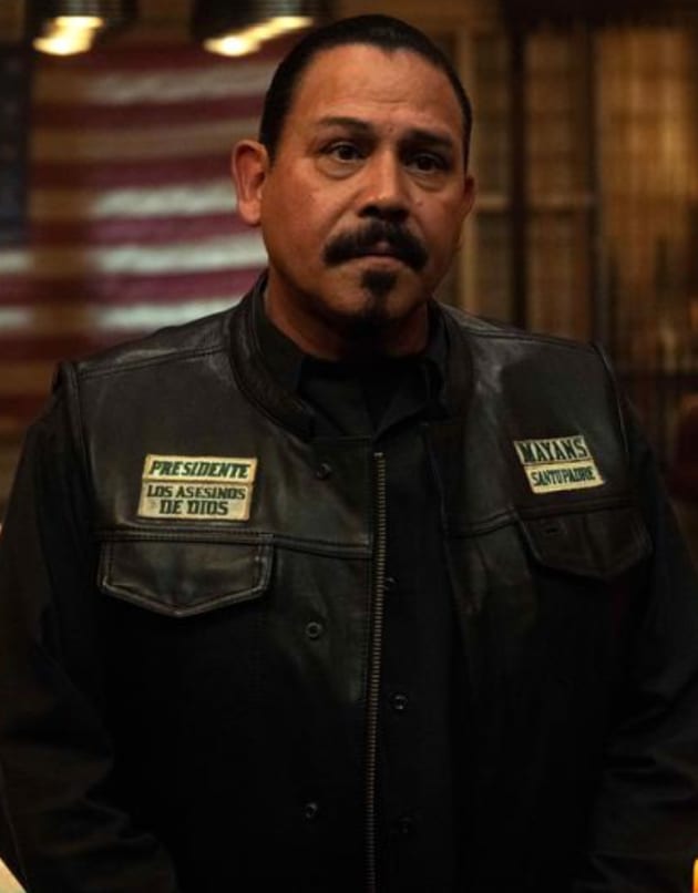 Mayans M.C. Season 4 Episode 6 Review When I Die, I Want Your Hands On