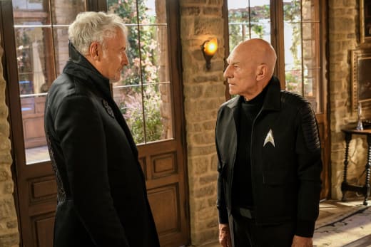 Q and Mon Capitan - Star Trek: Picard