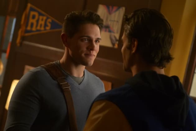 An Ultimatum - Riverdale Season 3 Episode 12