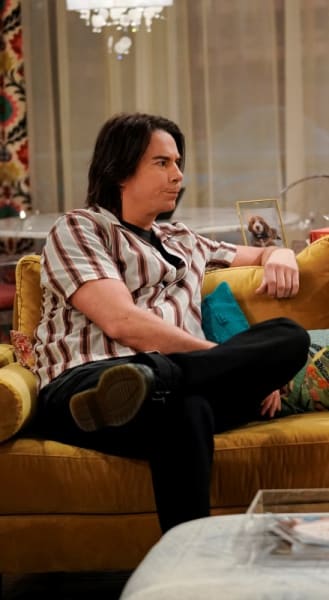 Spencer on Carly's Couch - iCarly Season 1 Episode 4