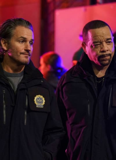 Investigating at the Club - Law & Order: SVU Season 25 Episode 3