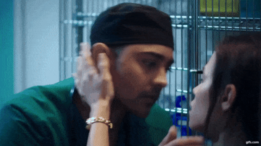 Forbidden Kiss - The Resident Season 2 Episode 7