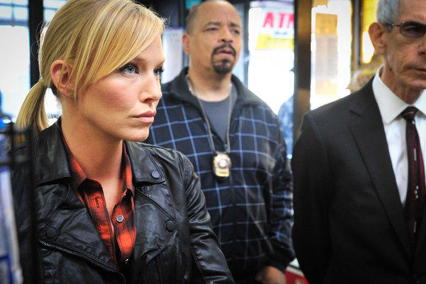 Rollins Distracted