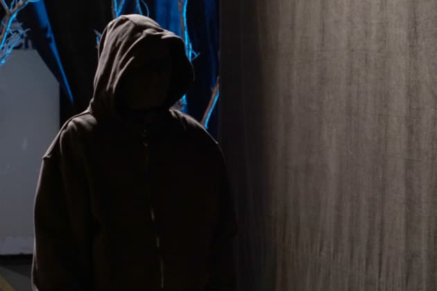 I'm Sara's Plus One - Pretty Little Liars Season 6 Episode 9