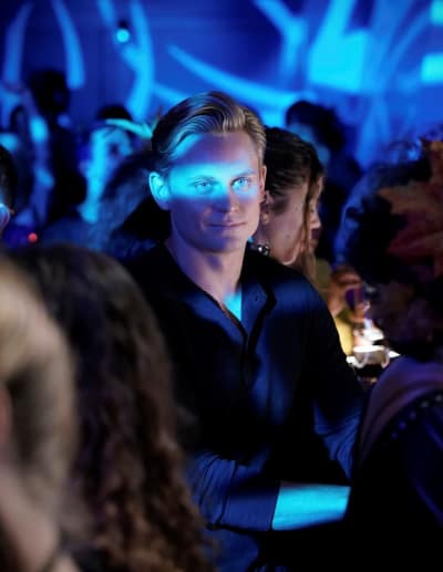 Tell Me A Story Season 1 Episode 1 Review Hope Tv Fanatic