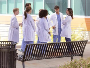 Grey's anatomy season 10 discount episode 1 watch online free