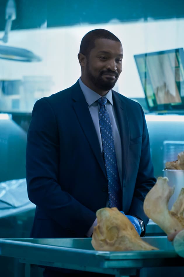 McAvoy Being Passive Aggressive - Coroner Season 1 Episode 5