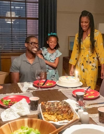 (TALL) Hanging on Her Father - This is Us Season 4 Episode 1