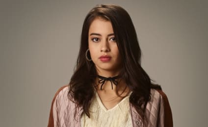 Amber Midthunder Talks Rosa's Roswell, New Mexico's Season 3 Journey & Excitement Over New Powers