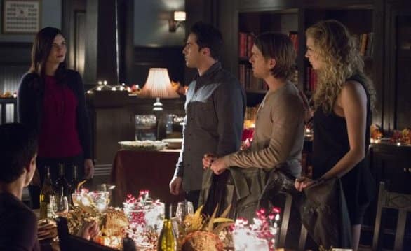 It's Friendsgiving! - The Vampire Diaries