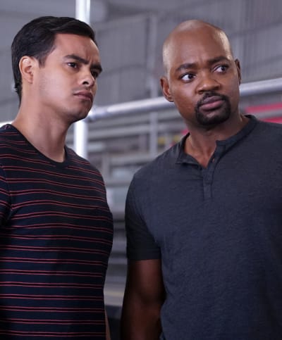 Protective Mode -Tall - 9-1-1: Lone Star Season 2 Episode 4
