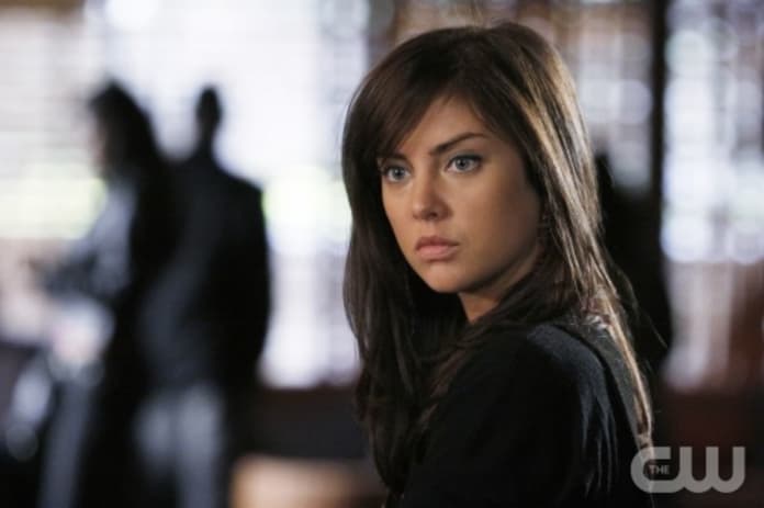696px x 463px - An Exclusive Interview with 90210 Star Jessica Stroup - TV Fanatic
