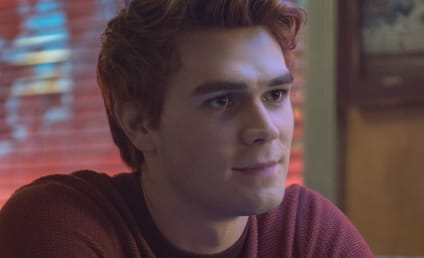 Riverdale Season 2 Episode 9 Review: Chapter Twenty-Two: Silent Night, Deadly Night