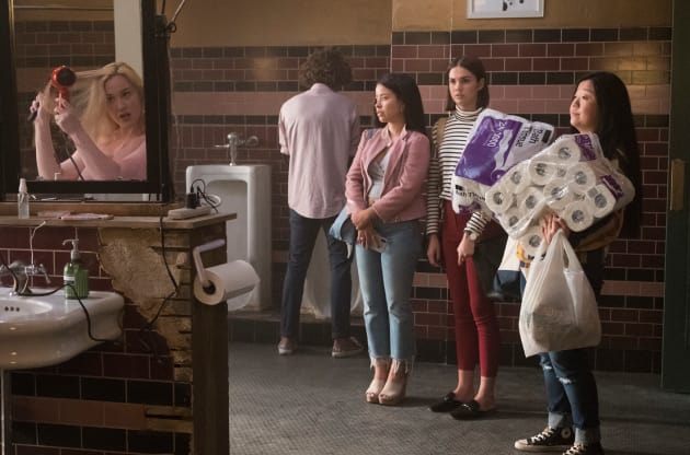 Good Trouble Season 1 Episode 1 Review: DTLA - TV Fanatic