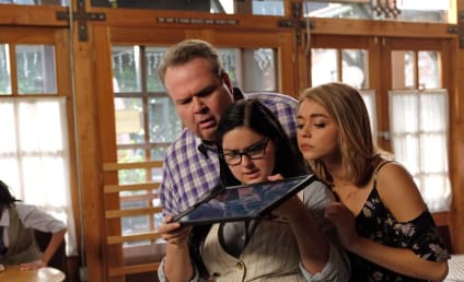 Watch Modern Family Online: Season 8 Episode 11