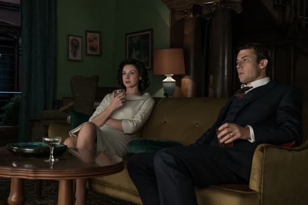 The Spaces Between - Outlander Season 3 Episode 3