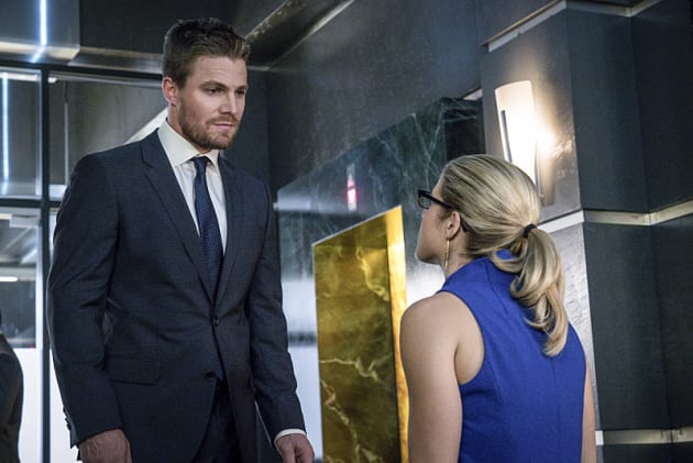 Serious Face - Arrow Season 4 Episode 12