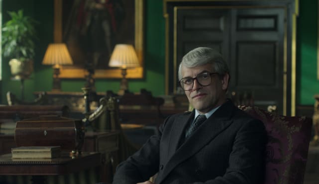 Jonny Lee Miller as John Major