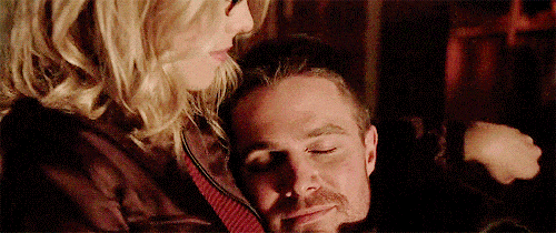 oliver-and-felicity-arrow.gif