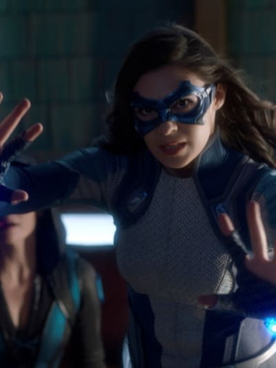 Nia - Supergirl Season 6 Episode 2