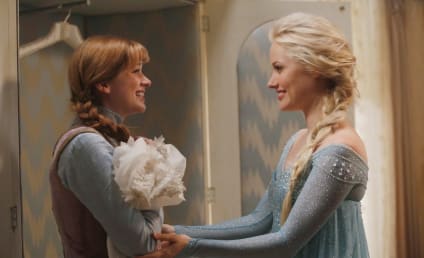 Once Upon a Time Season Premiere Pics: First Frozen Look!