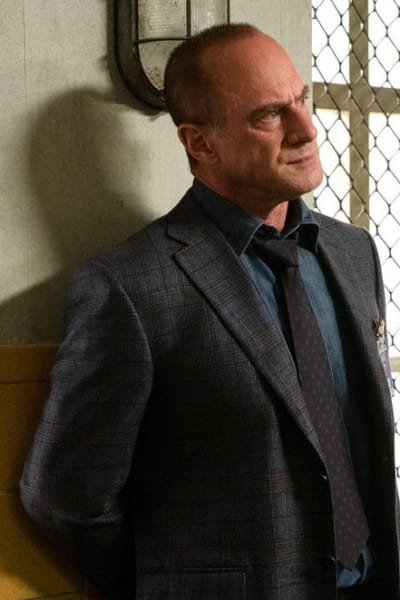 Considering Another Angle - Law & Order: SVU Season 22 Episode 13