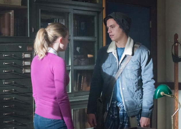 Riverdale Round Table The Kiss That Was A Miss TV Fanatic