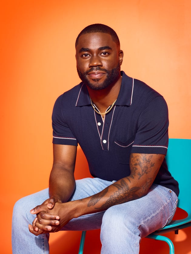 Garrick Bernard Press photo Single Drunk Female TV Fanatic