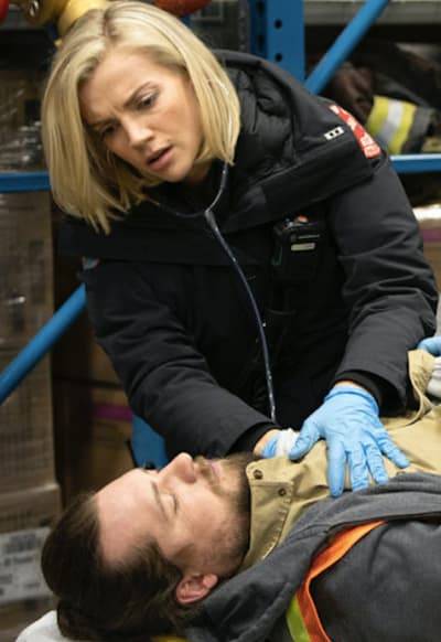 Brett treating patient - Chicago Fire Season 8 Episode 17