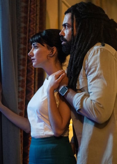 Shiela Vand and Daveed Diggs - Snowpiercer Season 2 Episode 7