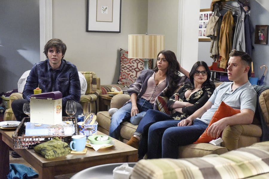 Modern family finale outlet stream