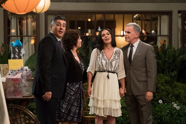 Felicidades! - The Fosters Season 5 Episode 8
