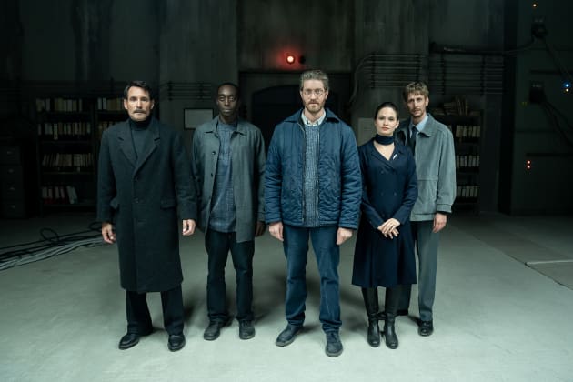 Prime Management - Counterpart Season 2 Episode 6