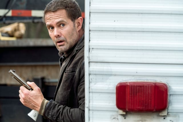 Duck and Cover - Fear the Walking Dead